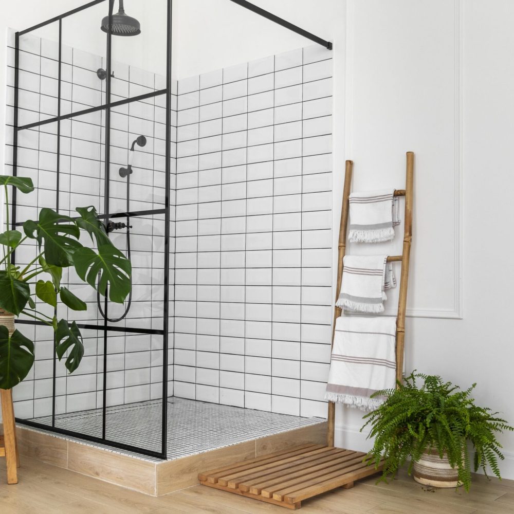 bathroom-interior-design-with-shower-min